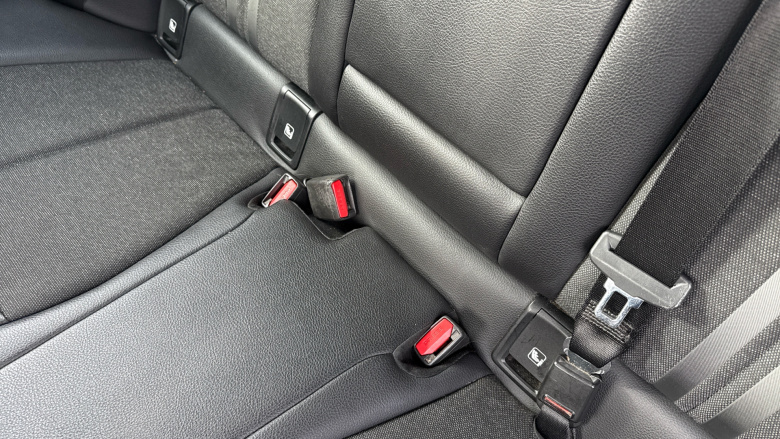 BMW 2 Series 218i [136] Sport 4dr [Live Cockpit Professional] Petrol Saloon